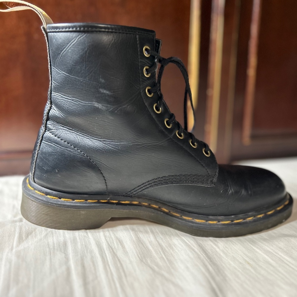 Mens Dr Martens Vegan 14045 Felix Lace up Mens 10 Wmns 11Eye Ankle Boots Classic - Picture 1 of 7